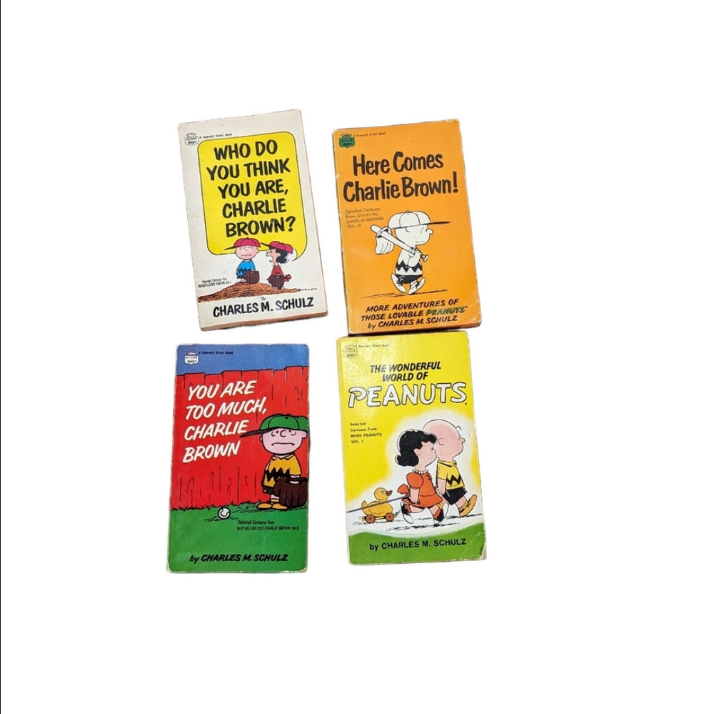 4 Vintage Charlie Brown Comic Books Charles M Schulz